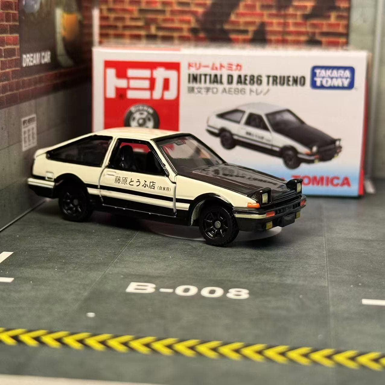 Dream Tomica NO. 145 Initial D - Model Kit Ae86 review and price